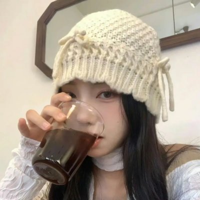 推动摇篮的手